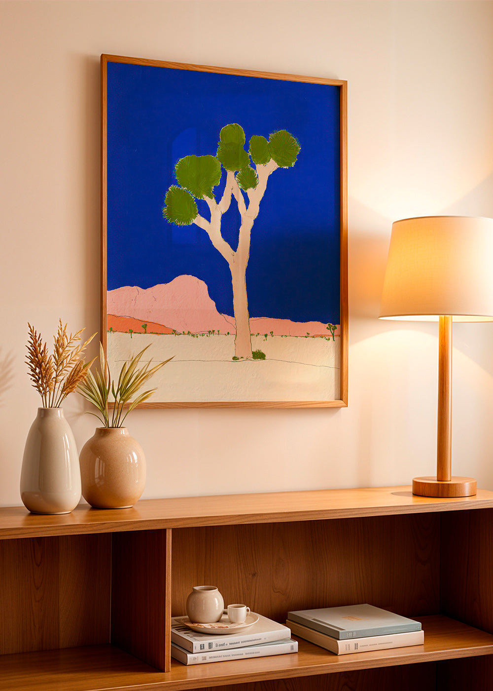 Landschap kunst: woestijnboom tegen felblauwe lucht
