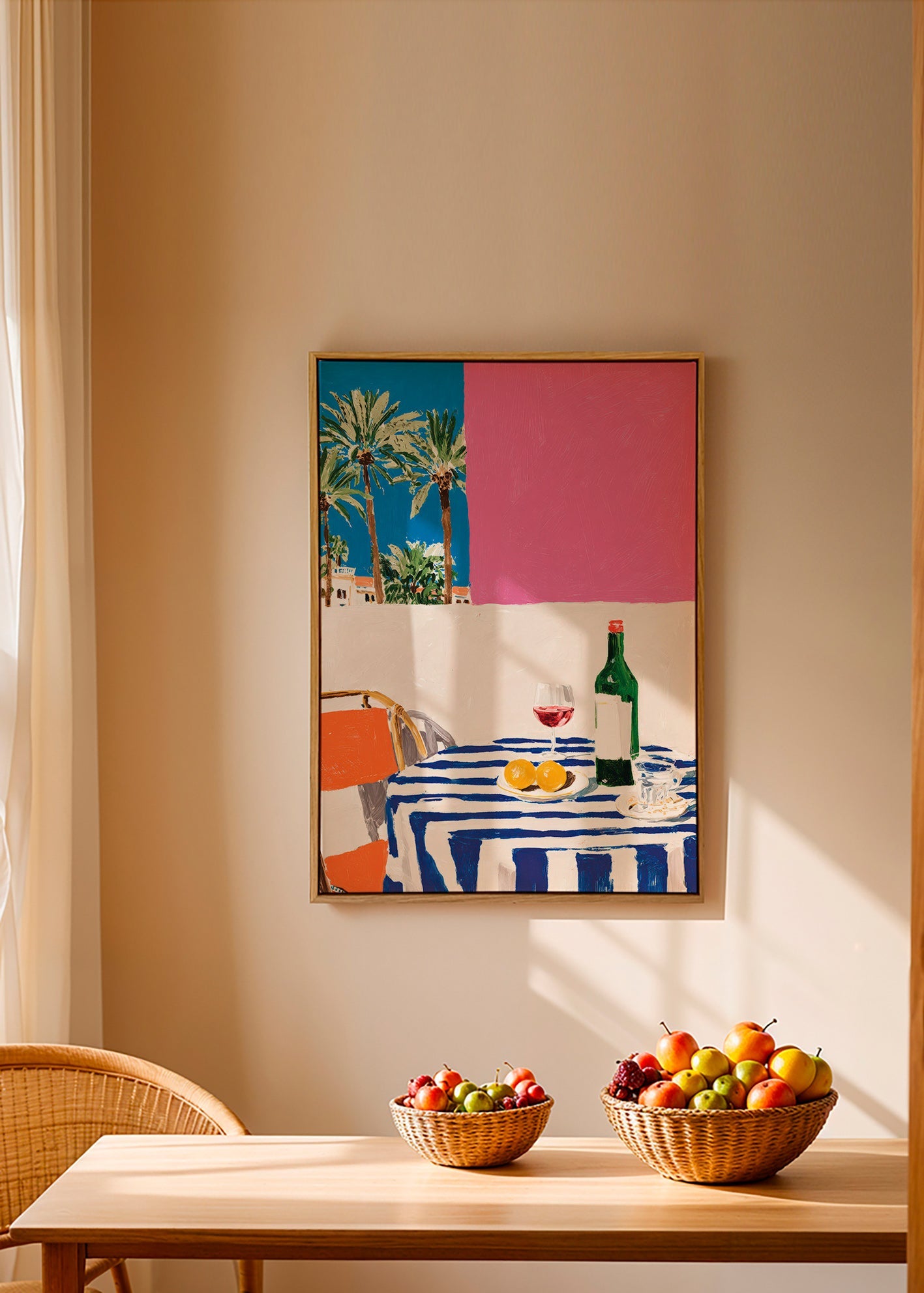 Keuken kunst met gestreept tafel, wijn en palmbomen