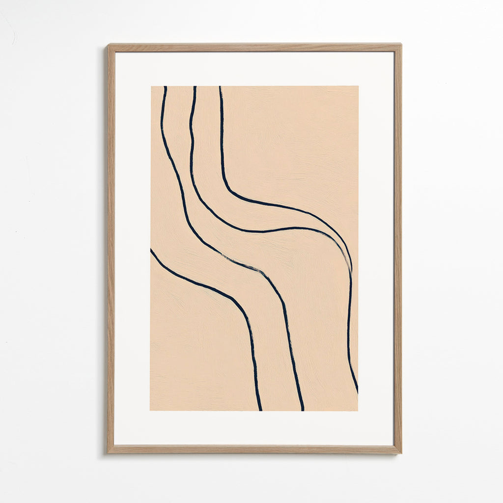 Minimalistisch kunstwerk met vloeiende lijnen op beige