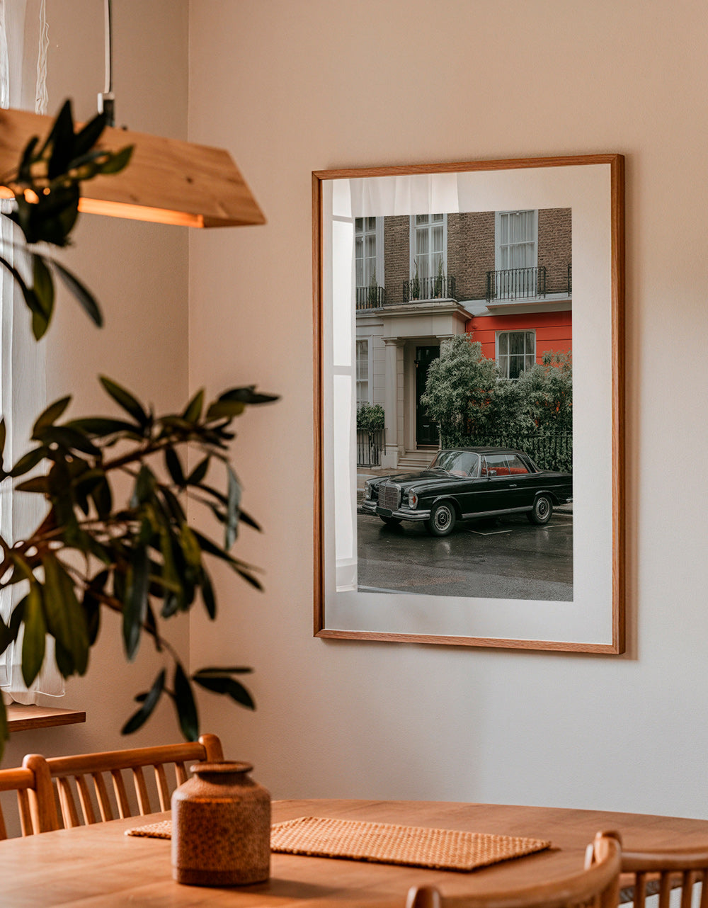 Straatfoto van een klassieke auto