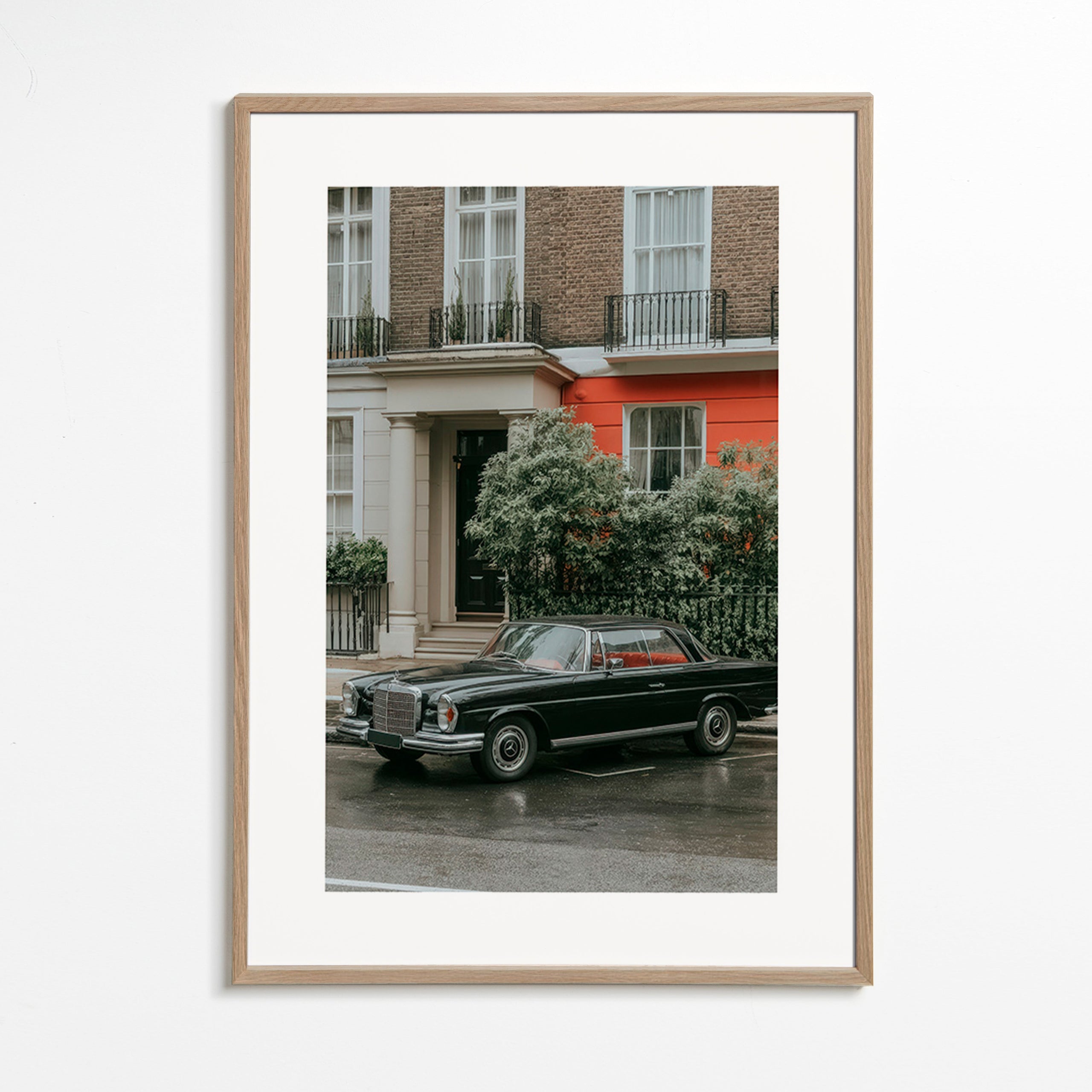 Straatfoto van een klassieke auto