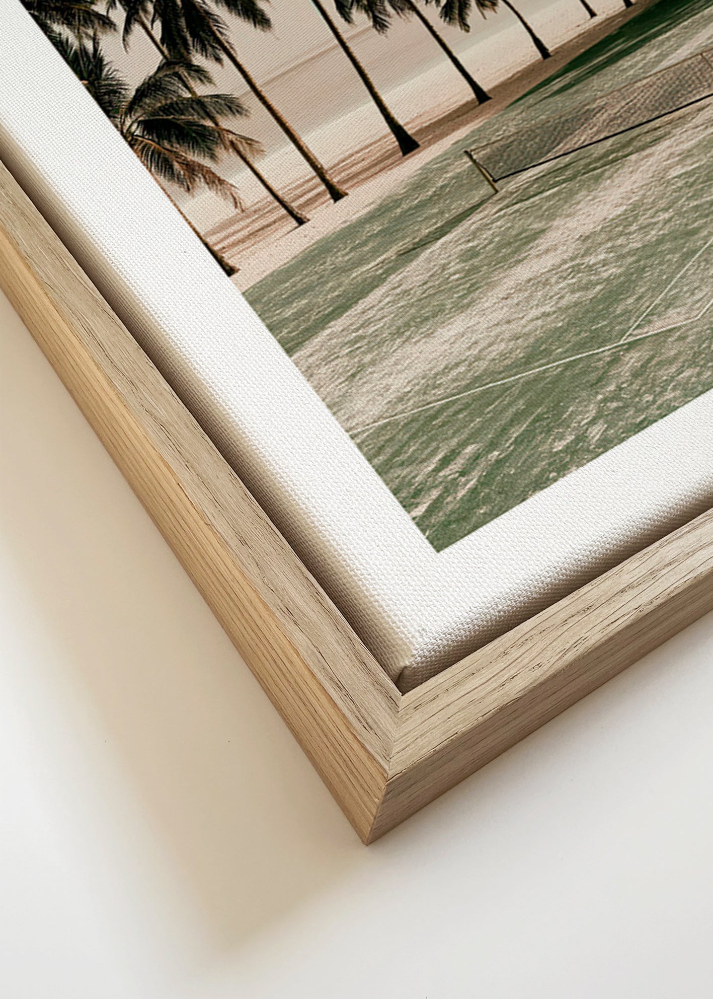 Landschap kunst met palmbomen en een tennisbaan