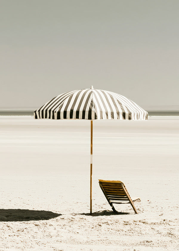 Landschapsposter met eenzame parasol