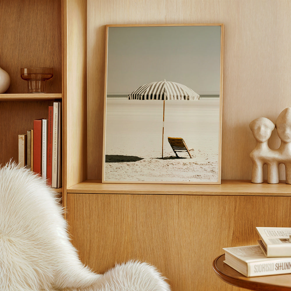 Landschapsposter met eenzame parasol