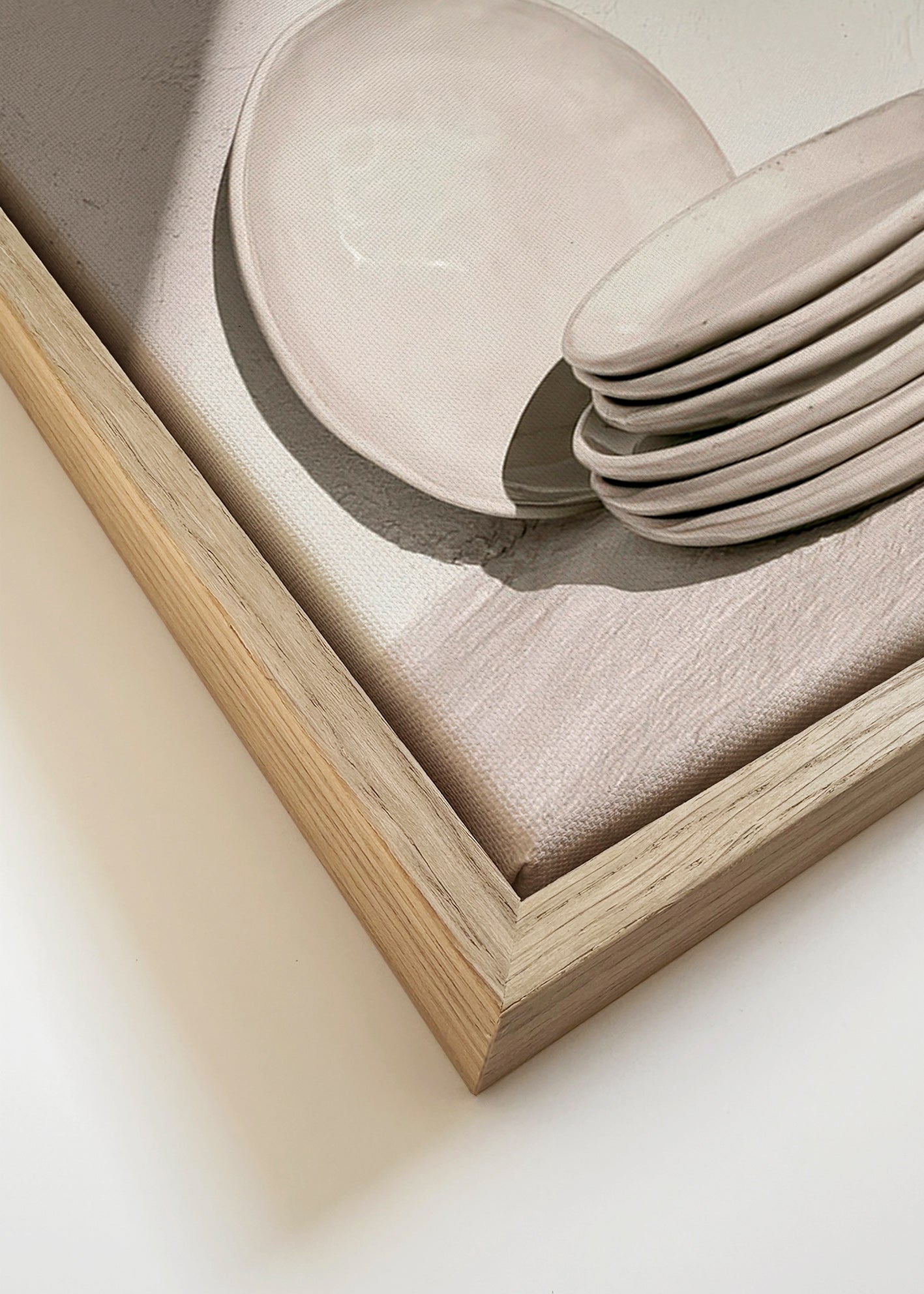 Keuken kunst: witte keramiek in natuurlijk licht